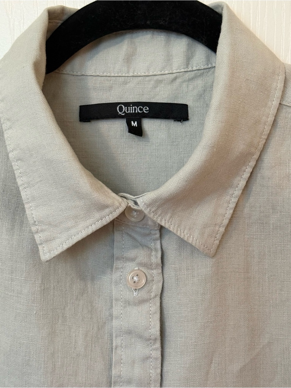 Quince European Linen Long Sleeve Women's Button-Down Shirt in Mist - Medium - Picture 3 of 10